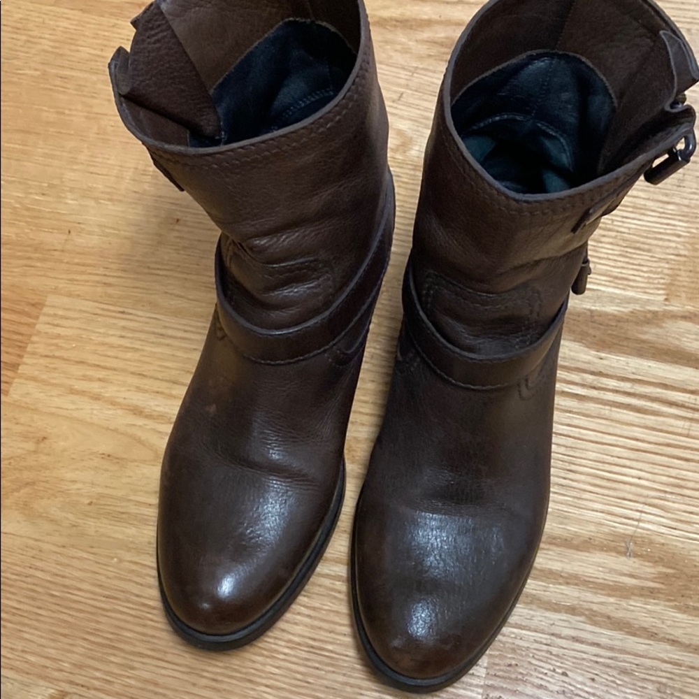 Prada brown leather boots